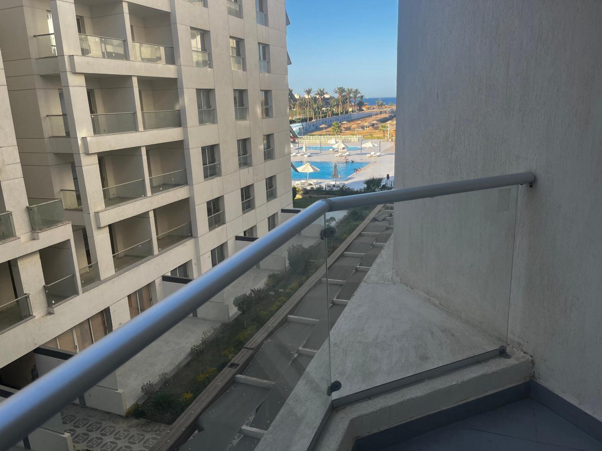 Sea View *