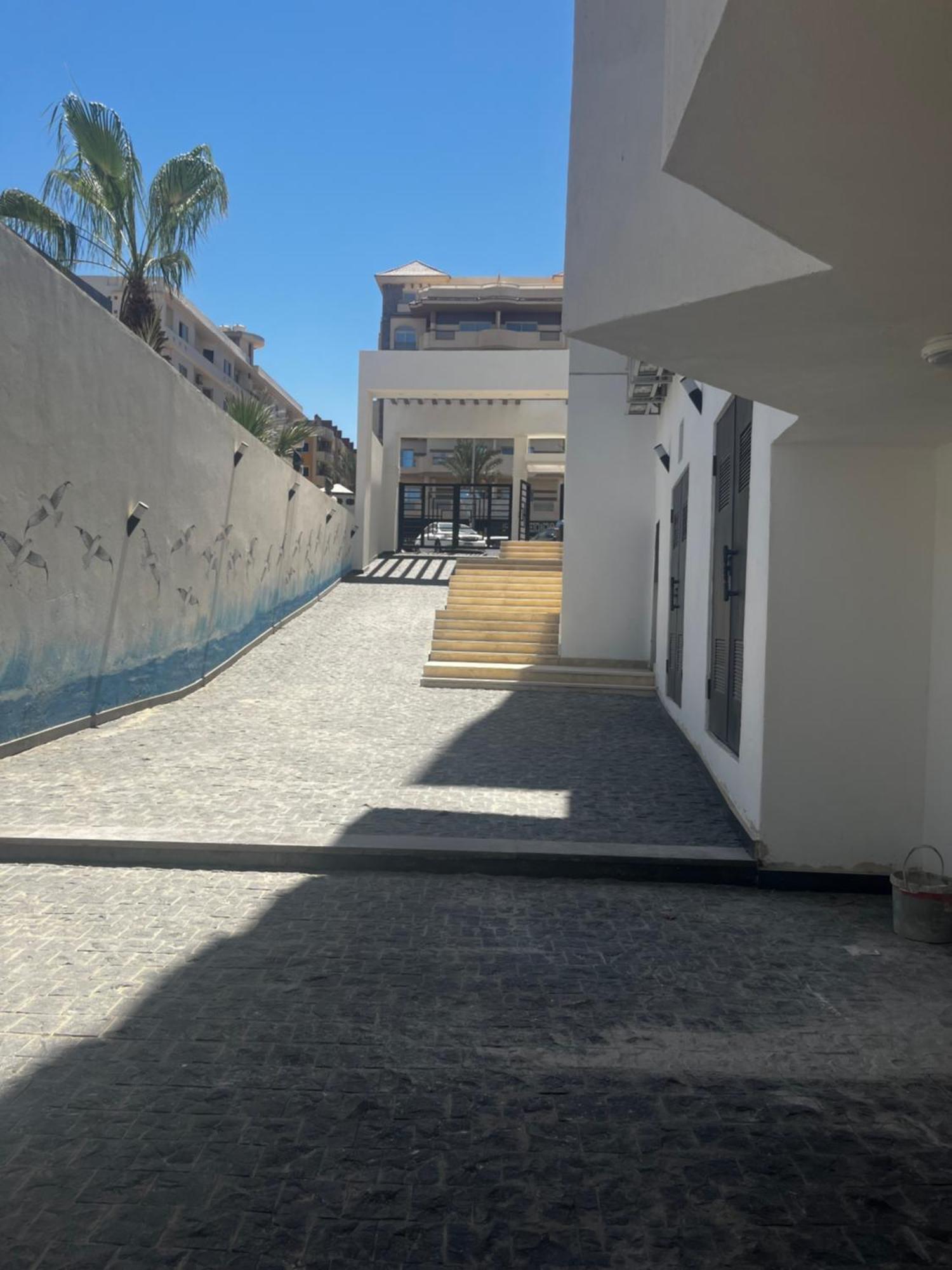 Sea View Apartment *